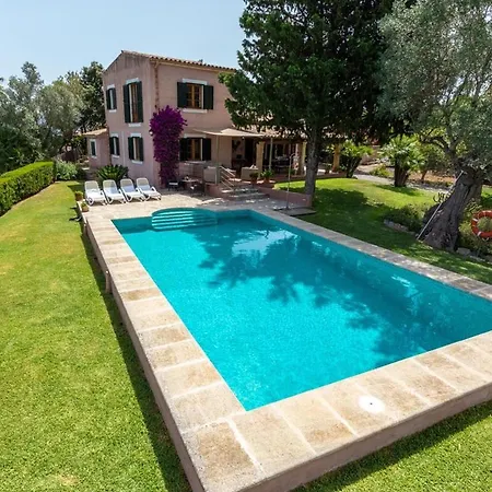 Villa Alzina *